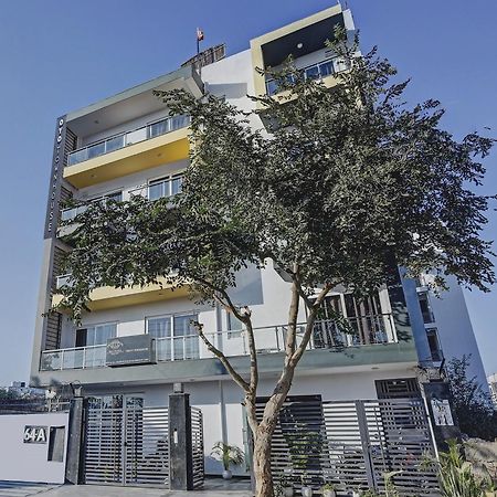 Super Townhouse Tipsyy Near Bestech Central Square Mall グルガウン エクステリア 写真
