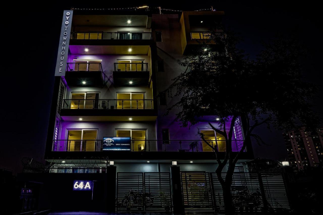 Super Townhouse Tipsyy Near Bestech Central Square Mall グルガウン エクステリア 写真