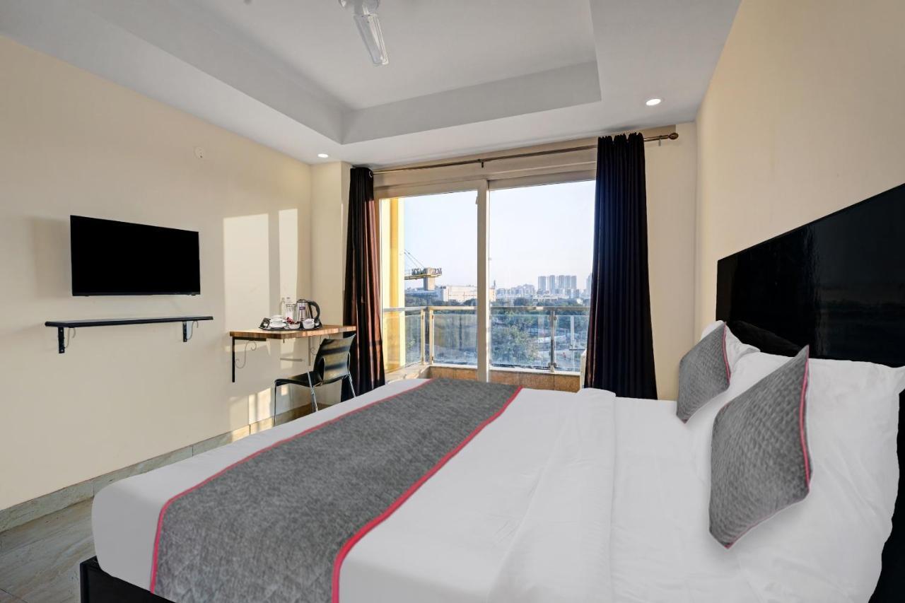 Super Townhouse Tipsyy Near Bestech Central Square Mall グルガウン エクステリア 写真