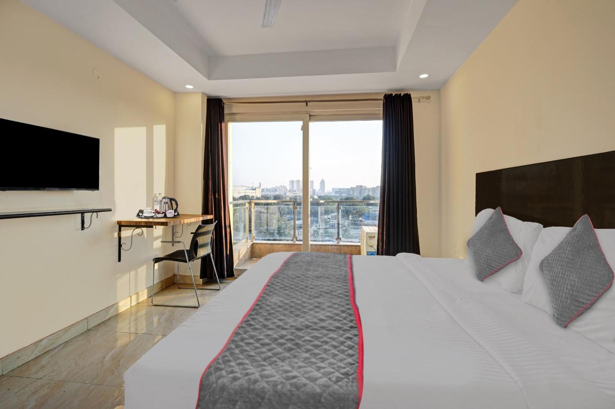Super Townhouse Tipsyy Near Bestech Central Square Mall グルガウン エクステリア 写真