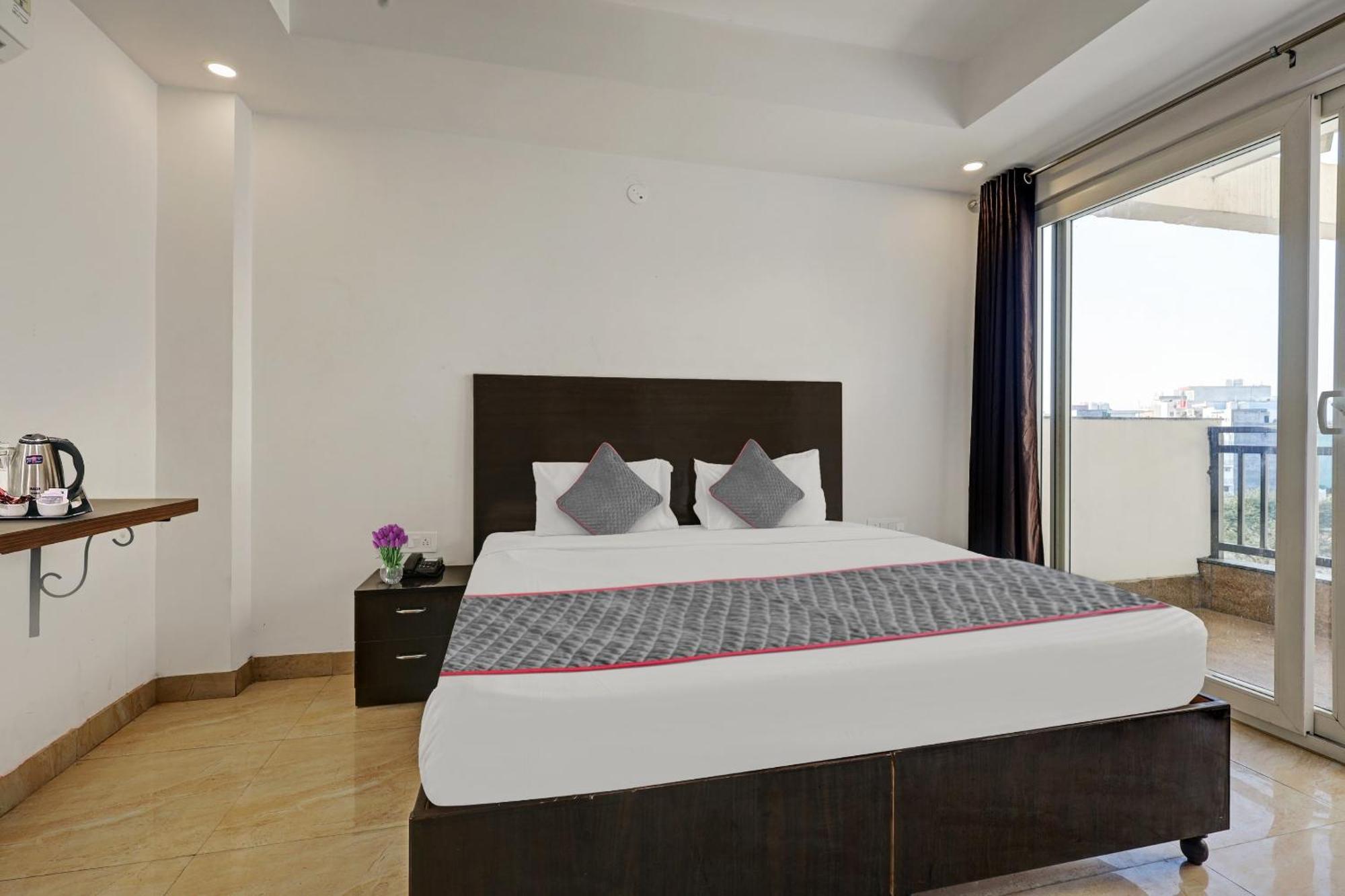Super Townhouse Tipsyy Near Bestech Central Square Mall グルガウン エクステリア 写真