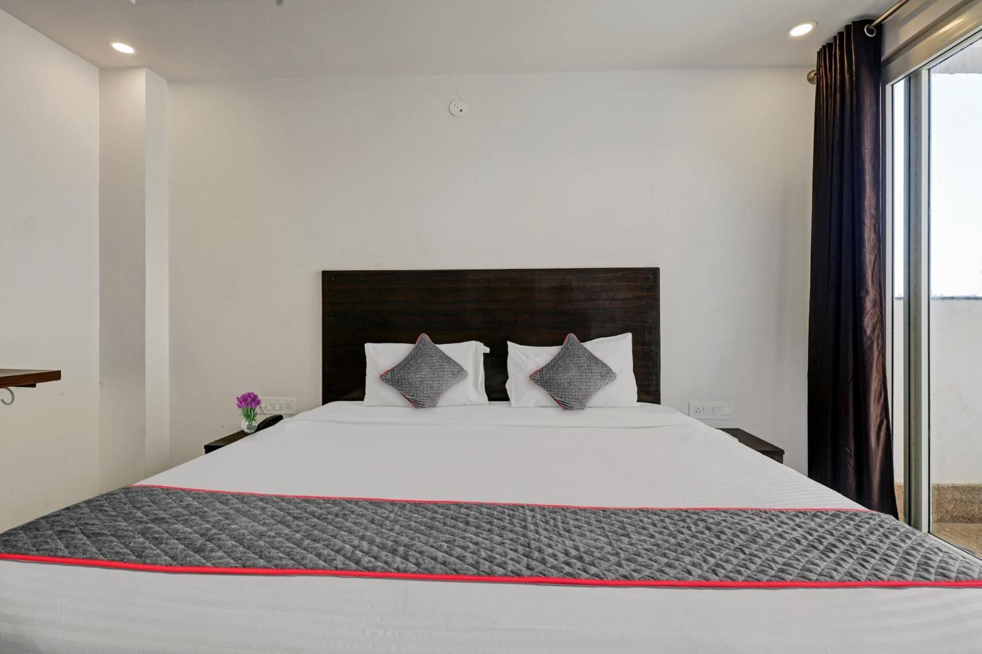 Super Townhouse Tipsyy Near Bestech Central Square Mall グルガウン エクステリア 写真
